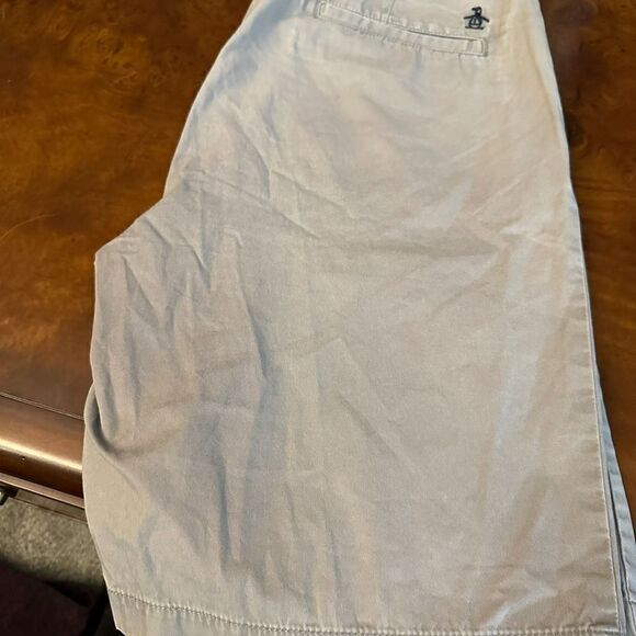 The Original Penguin Men's Grey Shorts Size 36 - Picture 14 of 14